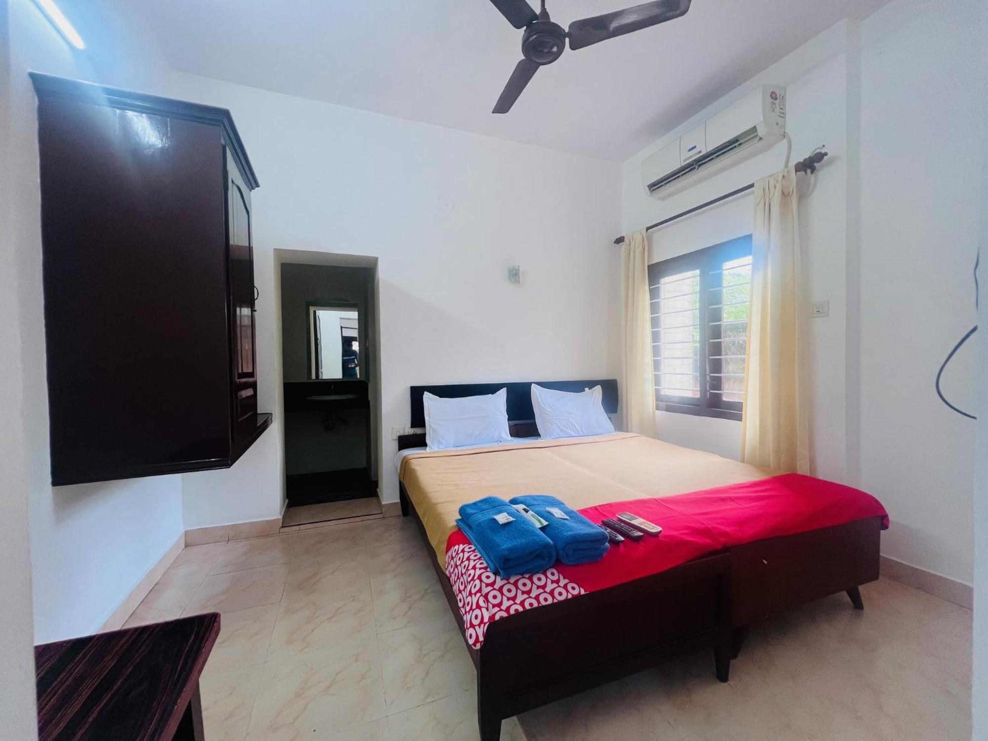 Hotel Sunday - Townhouse Club Airport Trivandrum Thiruvananthapuram Exterior foto